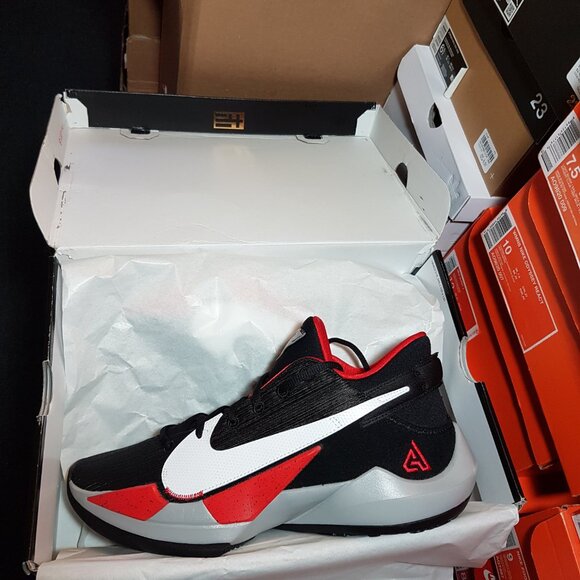 NIKE AIR ZOOM FREAK II "BRED" MEN'S US SIZE 9 BRAND NEW IN BOX - Picture 2 of 10